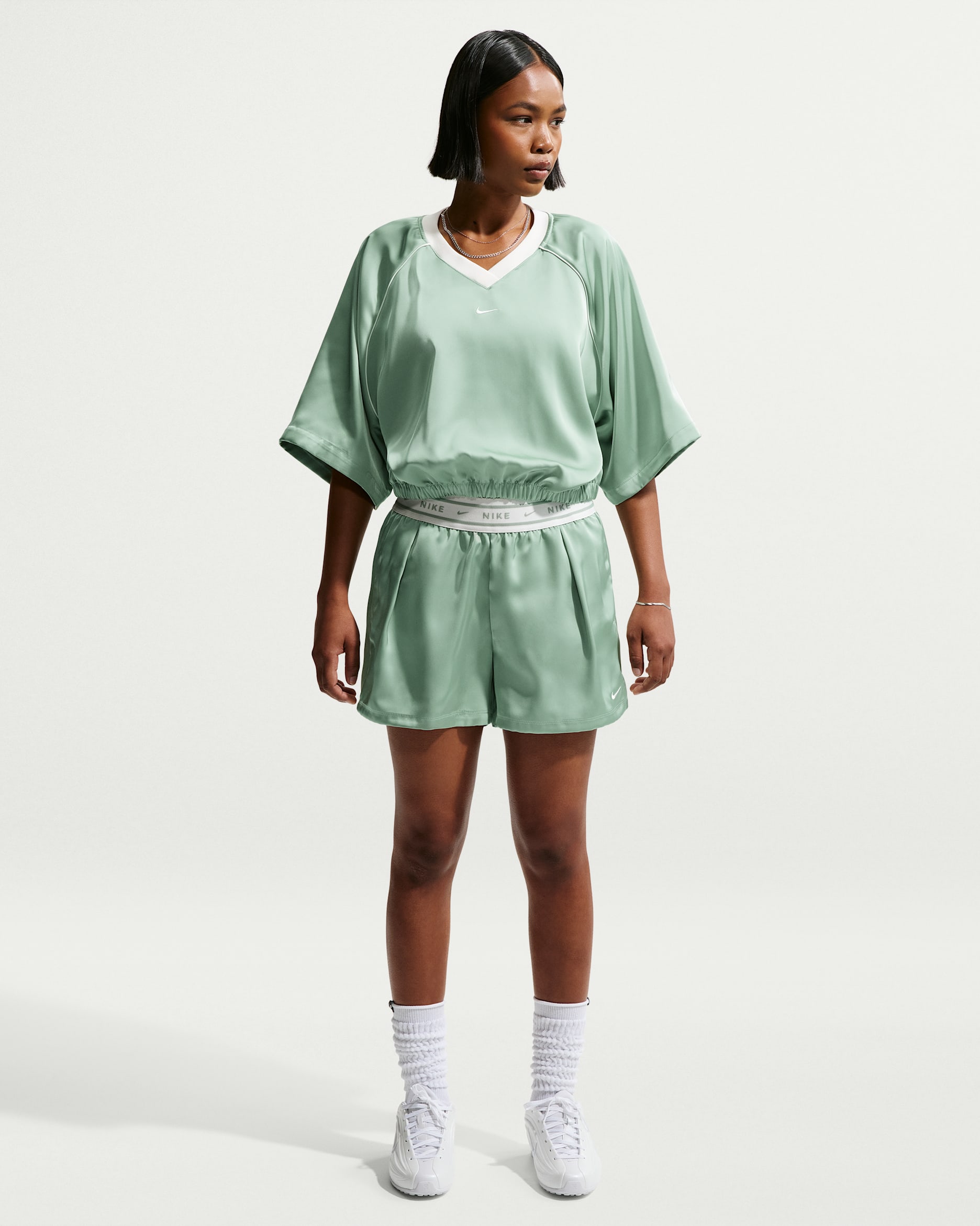 【MARK & LOMA】美品Pala Air Jersey Shorts Nike Sportswear Women's Loose Mid-Rise Satin Shorts. Nike ZA